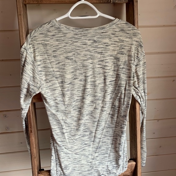 Lululemon long sleeve - Picture 2 of 3